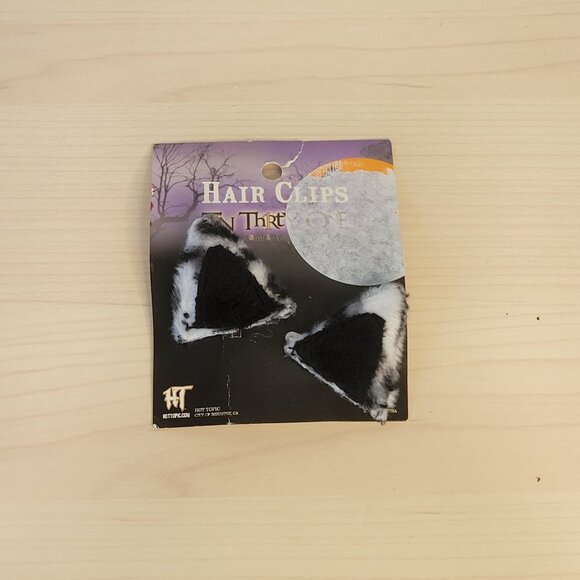 HOT TOPIC Ten Thirty-One Halloween White Gray Black Cat Ear Hair Clips NEW - Picture 1 of 3